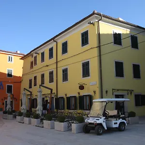 Hotel Phasiana, Fažana