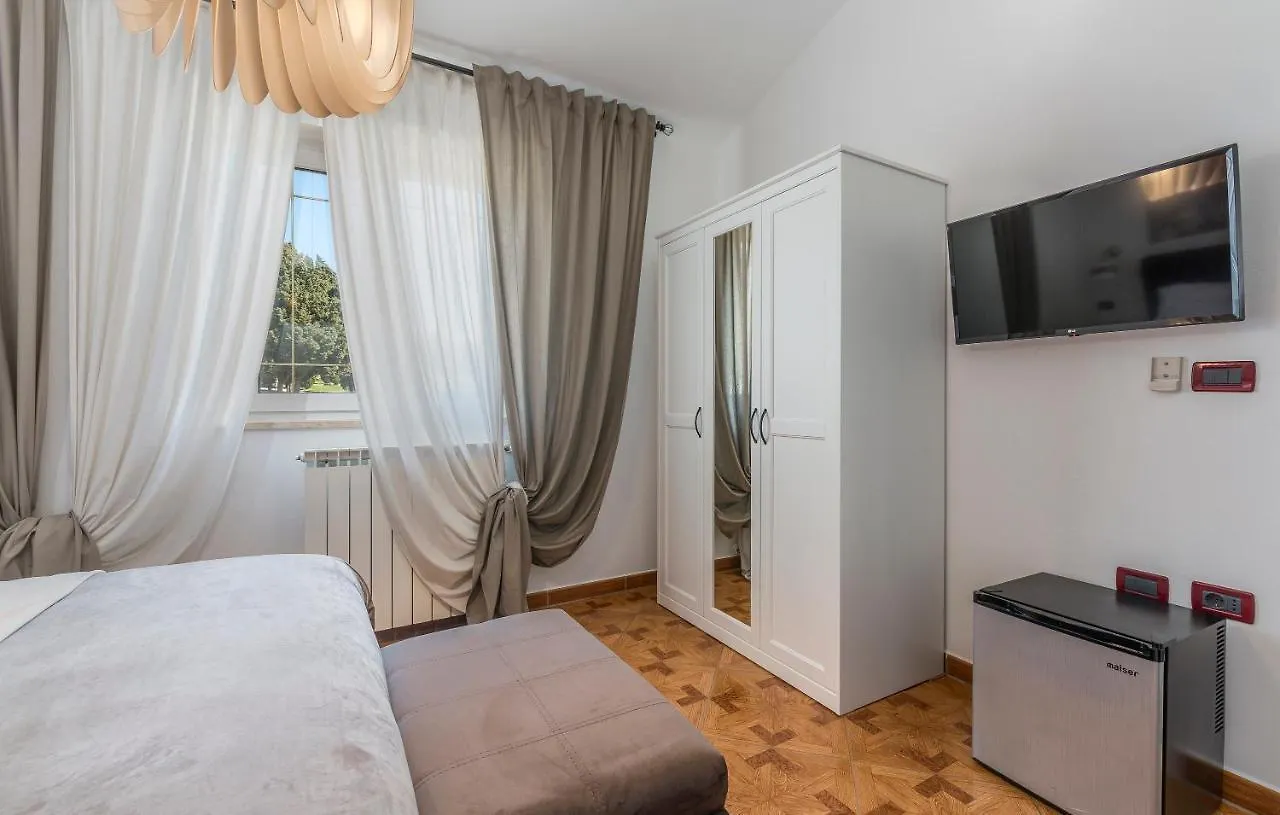 Rooms Porto Savudrija